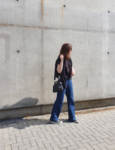 sustainable outfit photo